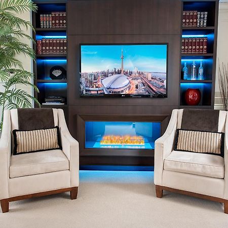 Sky Suites Yorkville Торонто Экстерьер фото