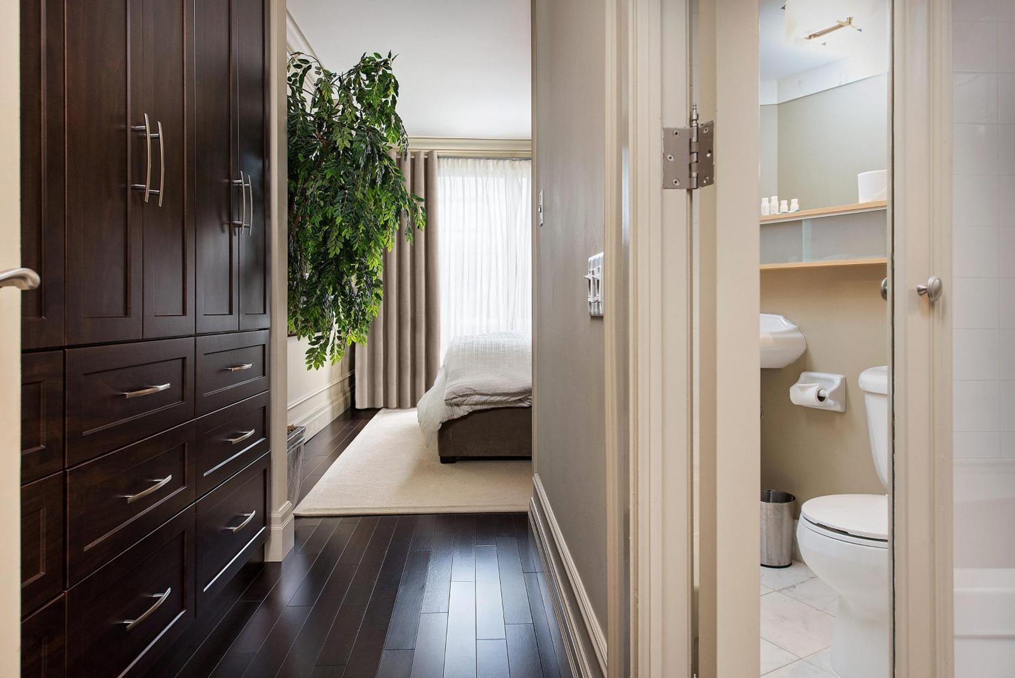 Sky Suites Yorkville Торонто Экстерьер фото