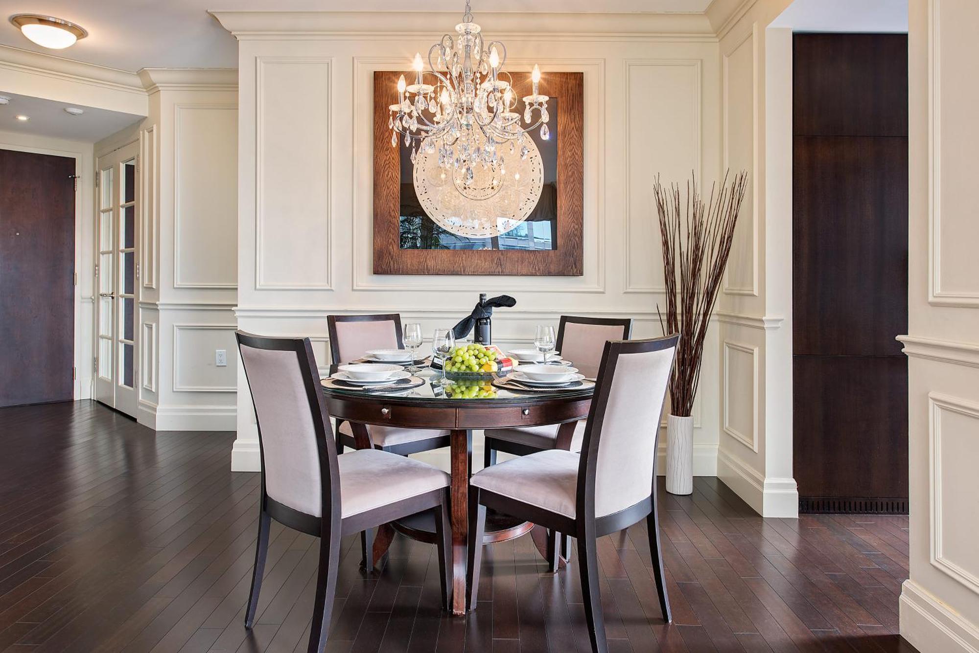 Sky Suites Yorkville Торонто Экстерьер фото