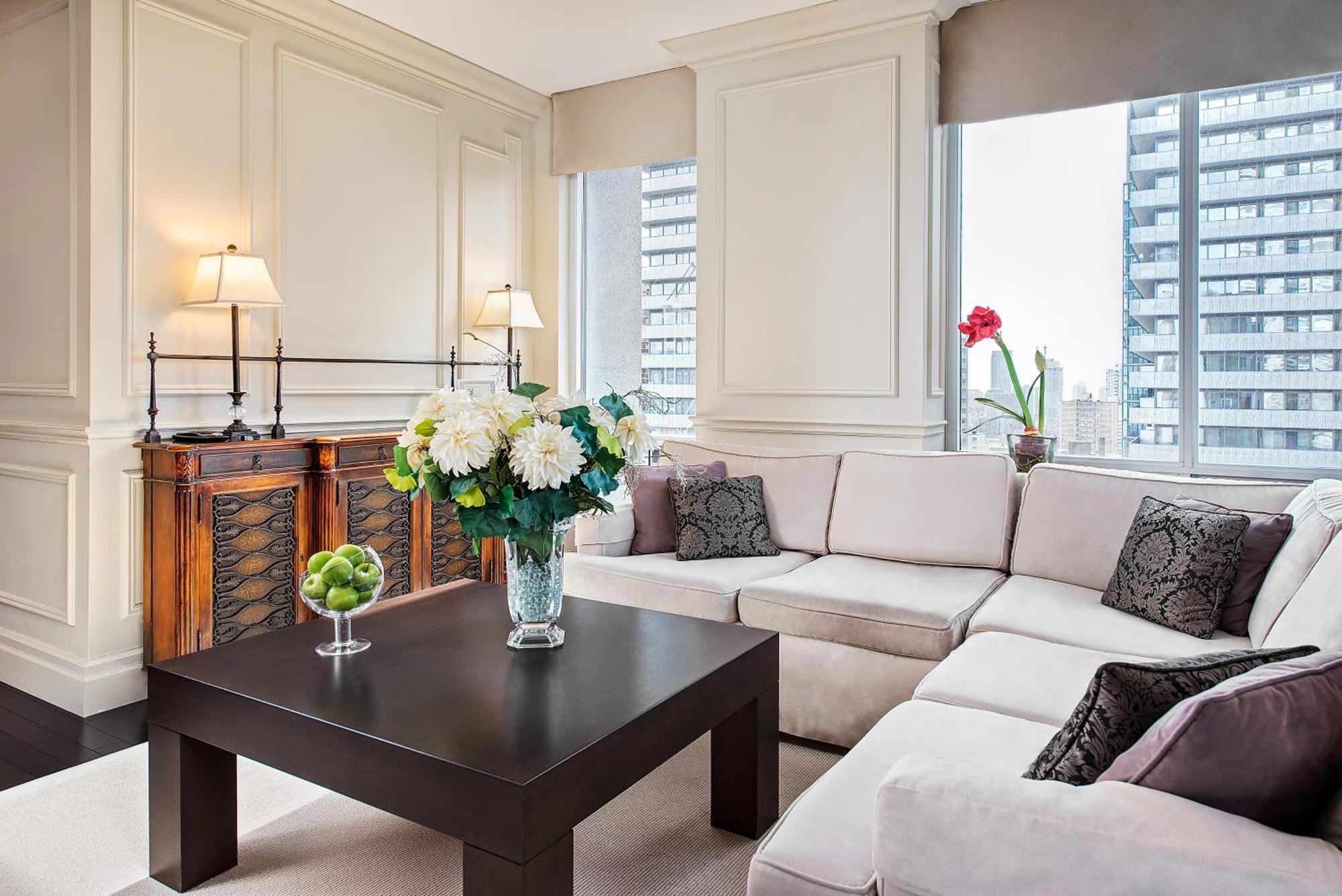 Sky Suites Yorkville Торонто Экстерьер фото