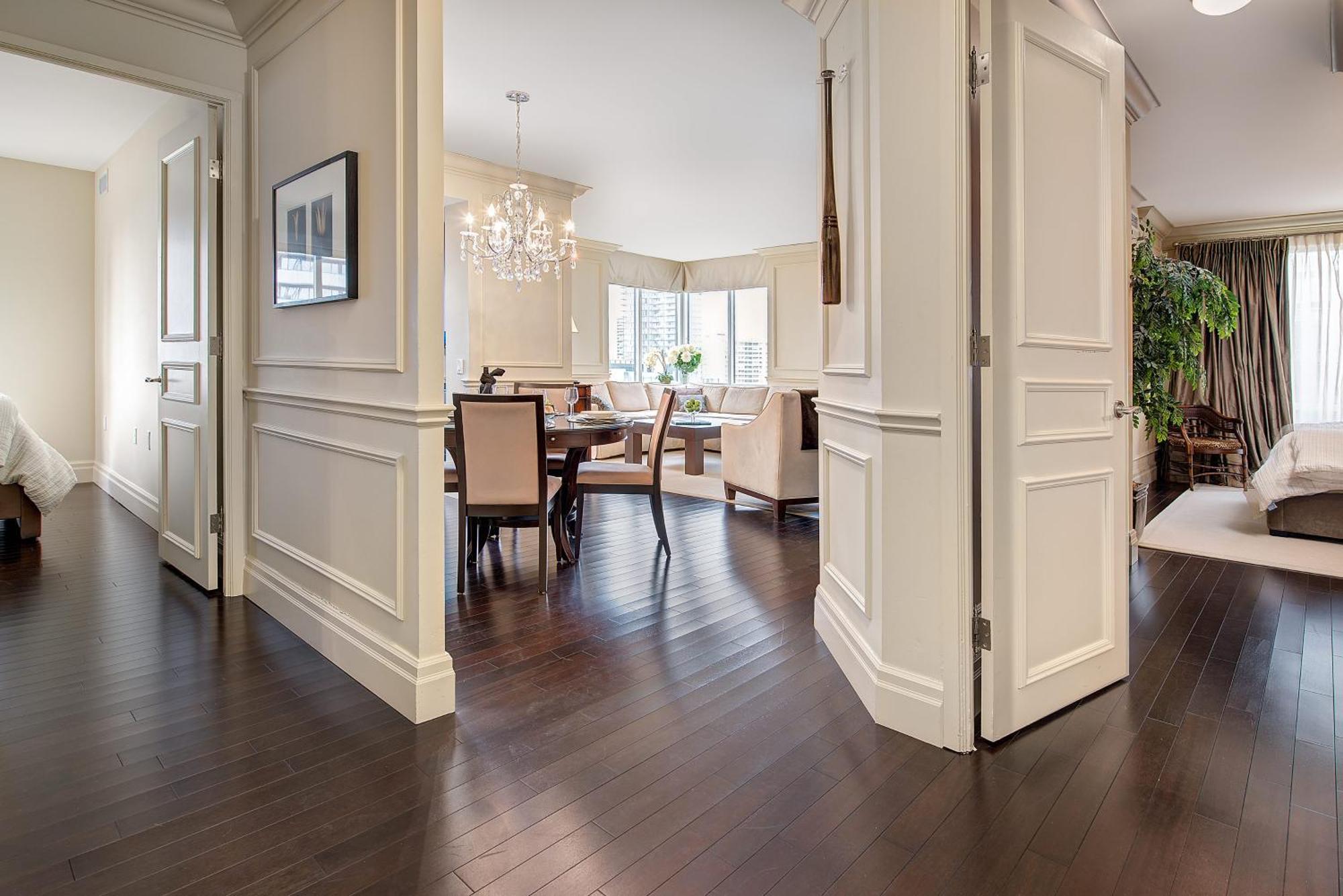 Sky Suites Yorkville Торонто Экстерьер фото