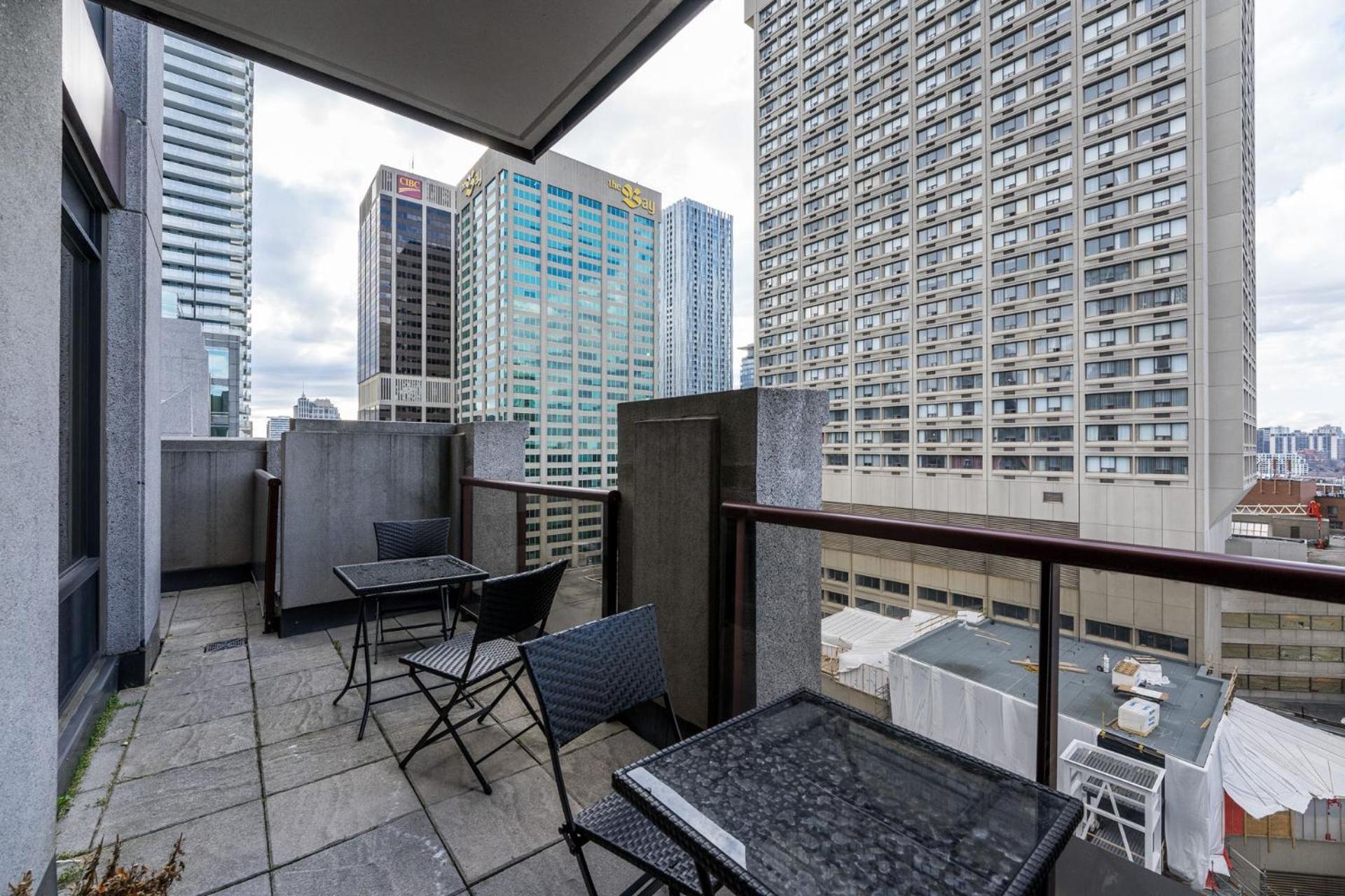 Sky Suites Yorkville Торонто Экстерьер фото