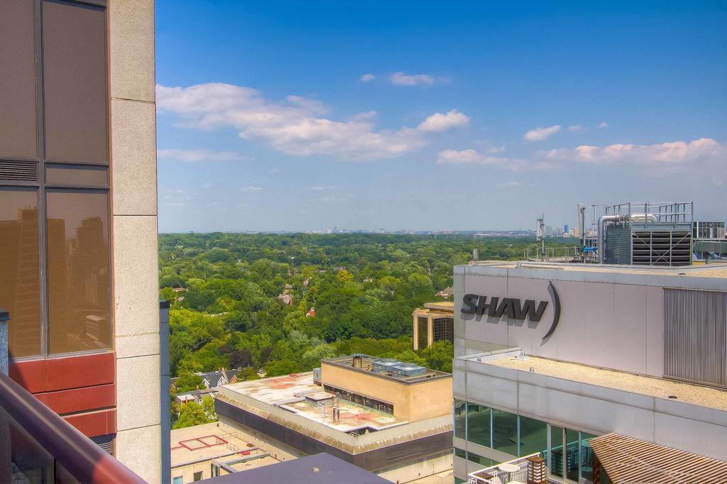 Sky Suites Yorkville Торонто Номер фото