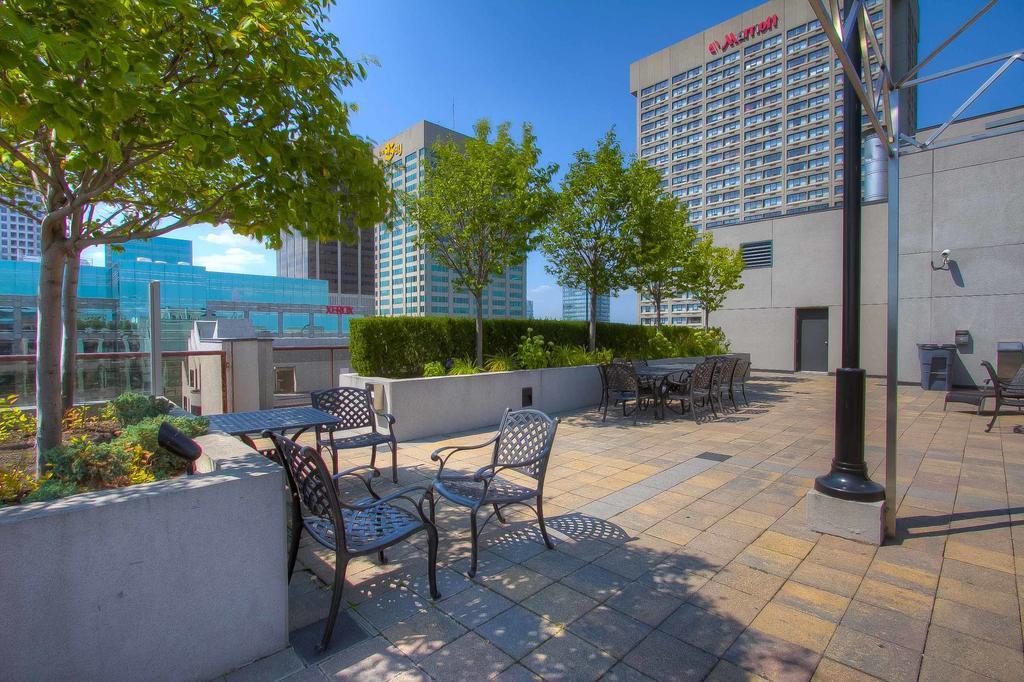 Sky Suites Yorkville Торонто Номер фото